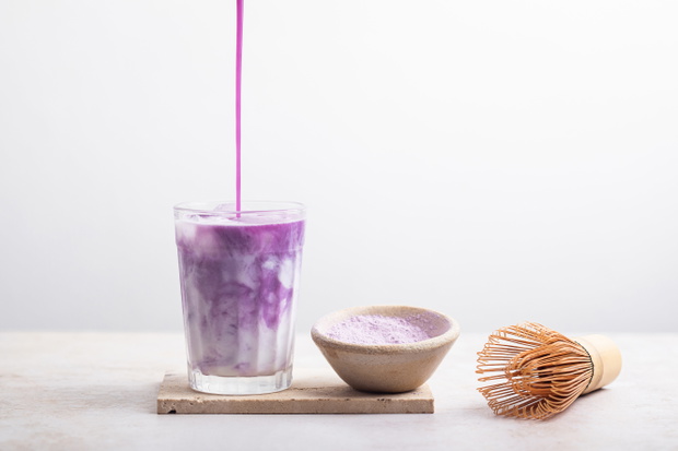 Ube latte