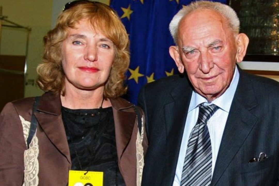 jamniki (2) Gustaw Holoubek z córką