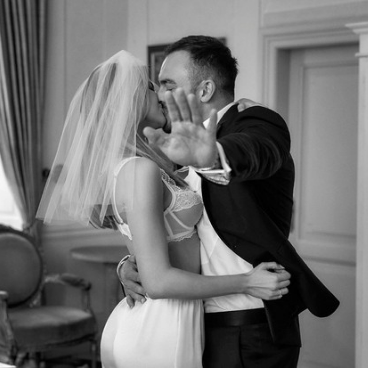 Karolina Pisarek, Roger Salla