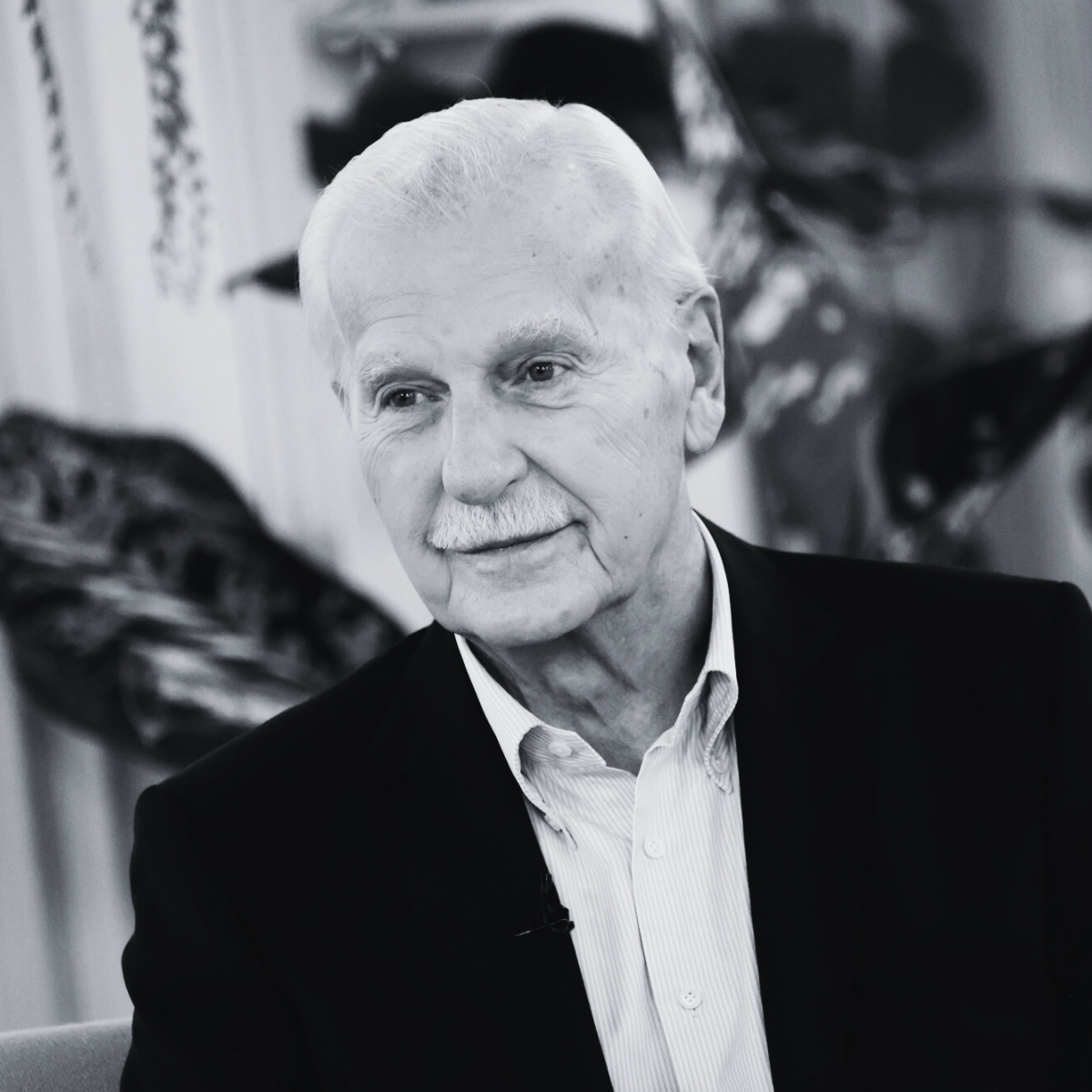 Andrzej Olechowski
