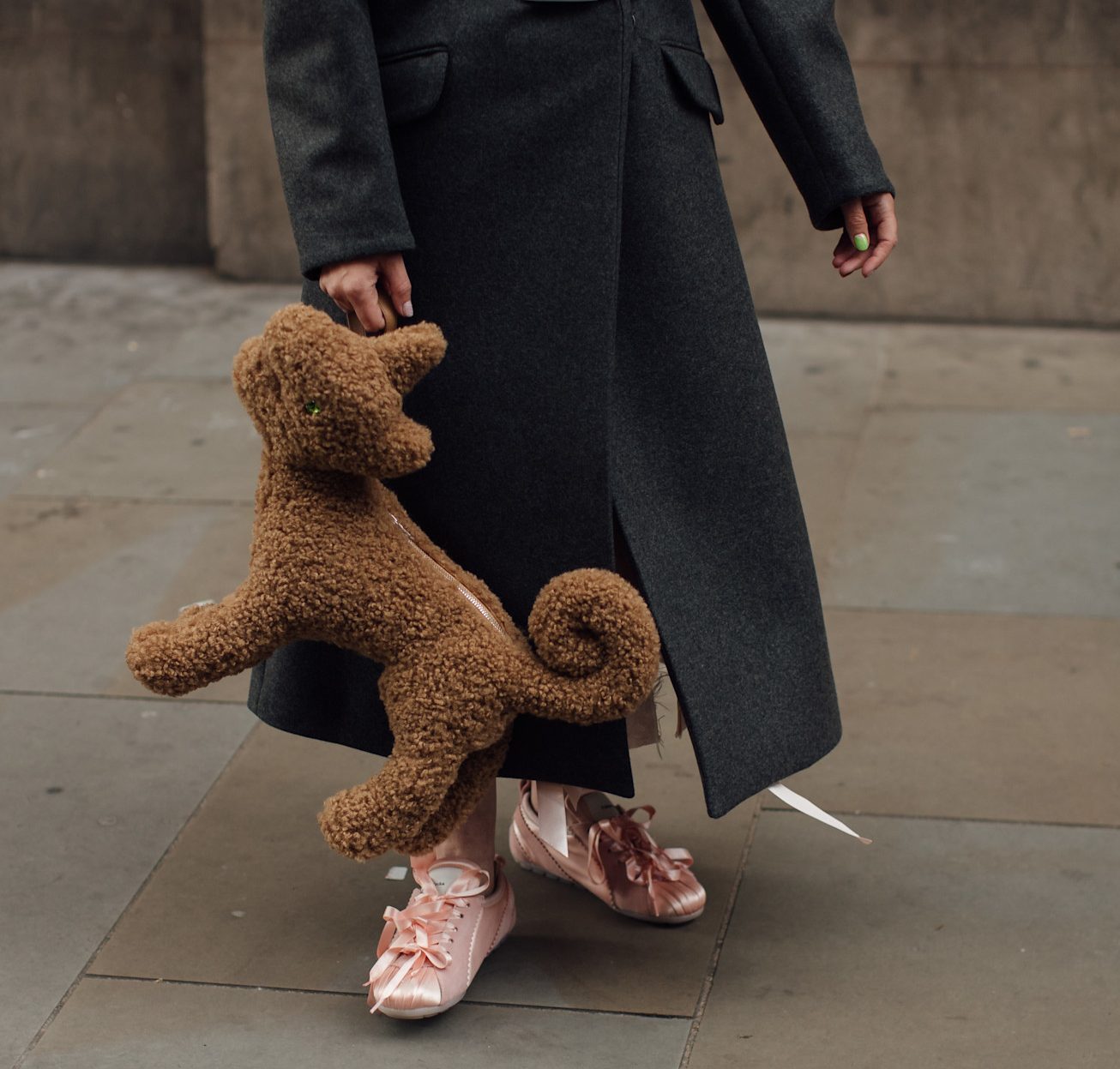 London str S26 1048