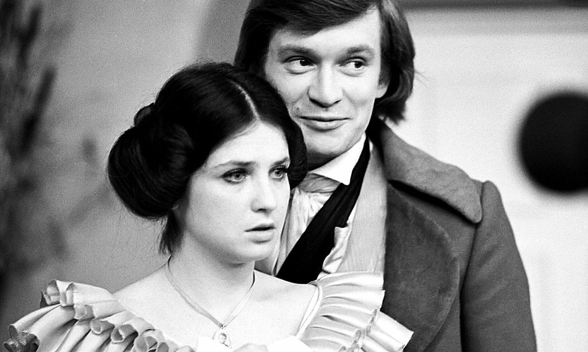 Stanisława Celińska i Andrzej Seweryn w „Ślubach panieńskich" Aleksandra Fredry, 1972 rok