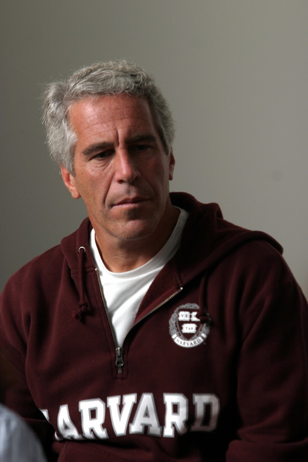 Jeffrey Epstein, 2004 rok