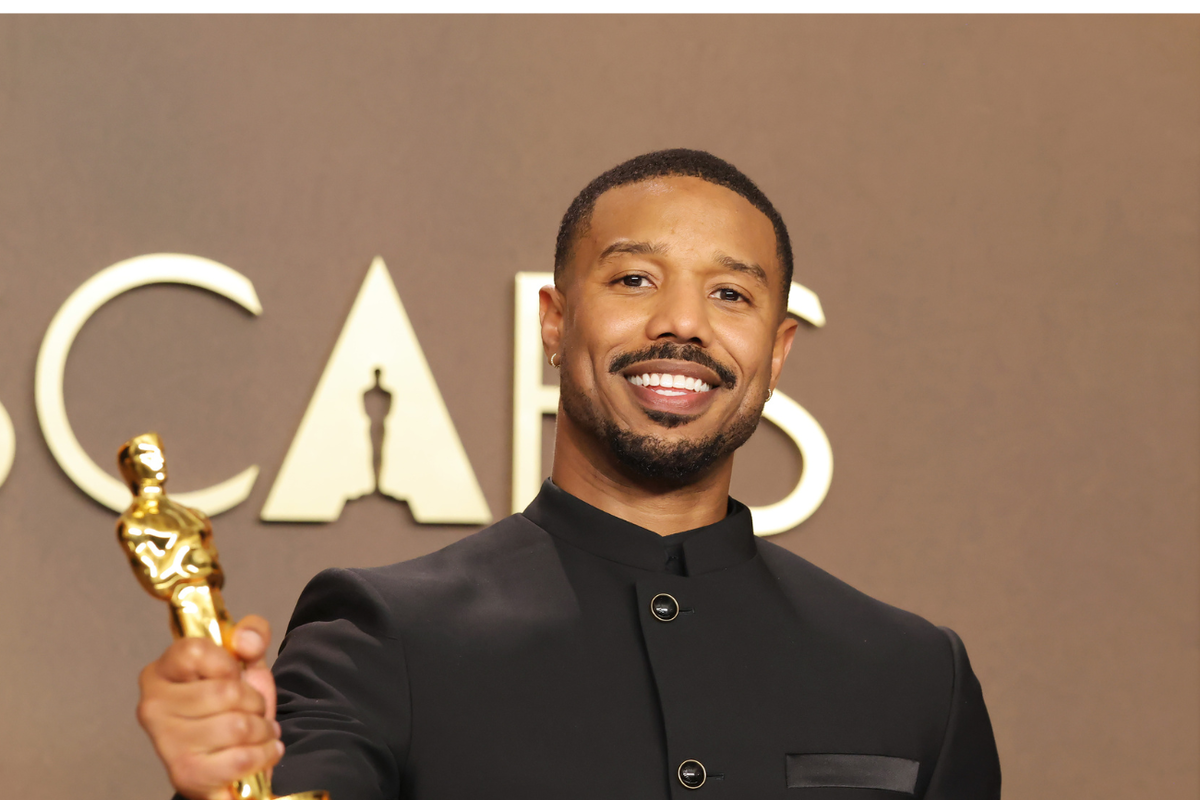 Micheal B. Jordan pozujący ze statuetką Oscara - 15.03.2026, Los Angeles, USA