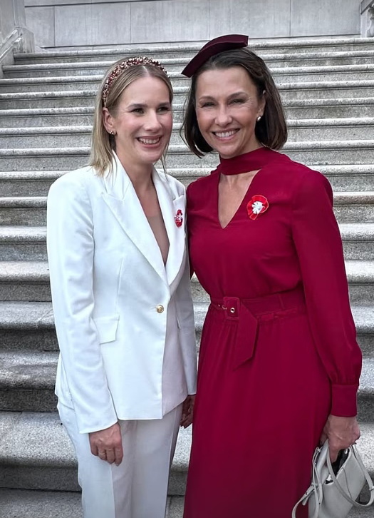 Marta Nawrocka, Anna Popek