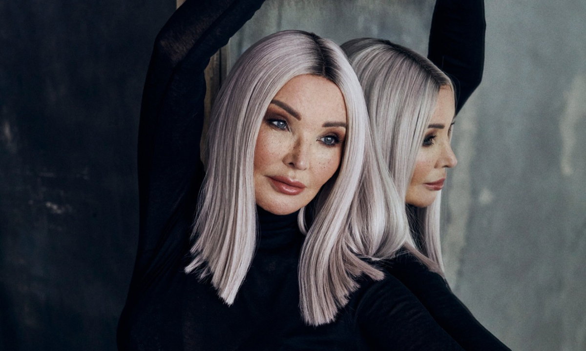 Ewa Minge, Viva! 8/2023.