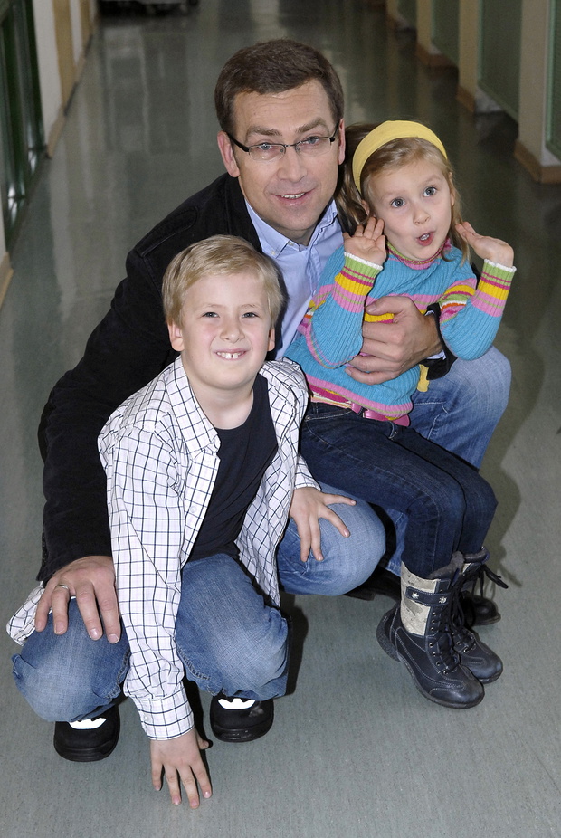 Maciej Orłoś z dziećmi, 15.02.2008.