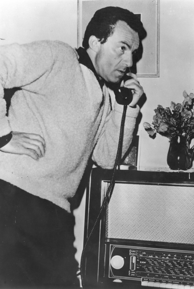 ANDRZEJ MUNK  Director