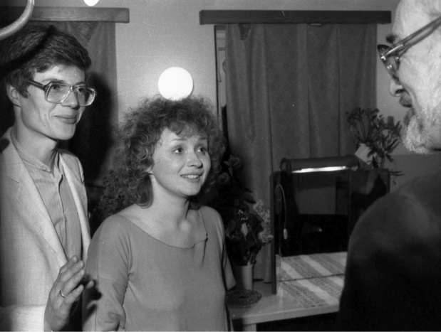 Mirosław Konarowski i Joanna Szczepkowska w kulisach teatru