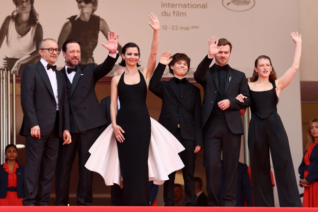 CANNES, FRANCE - MAY 19: (L-R) Andrey Zvyagintsev, Dmitriy Mazurov, Iris Lebedeva, Boris Kudrin, Yuriy Zavalnyouk i Varvara Shmykova na pokazie filmu "Minotaur" podcza 79. edycji Festiwalu Filmowego w Cannes - 19.05.2026, Cannes, Francja