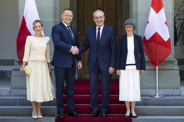 Berno, Szwajcaria, 27.05.2026. Prezydent Rzeczypospolitej Polskiej Karol Nawrocki, pierwsza dama Marta Nawrocka, Guy Parmelin i jego żona Caroline