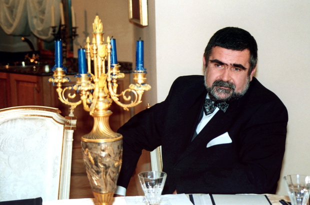 Tygrysy Europy serial obyczajowy, Polska 1999, Janusz Rewiñski