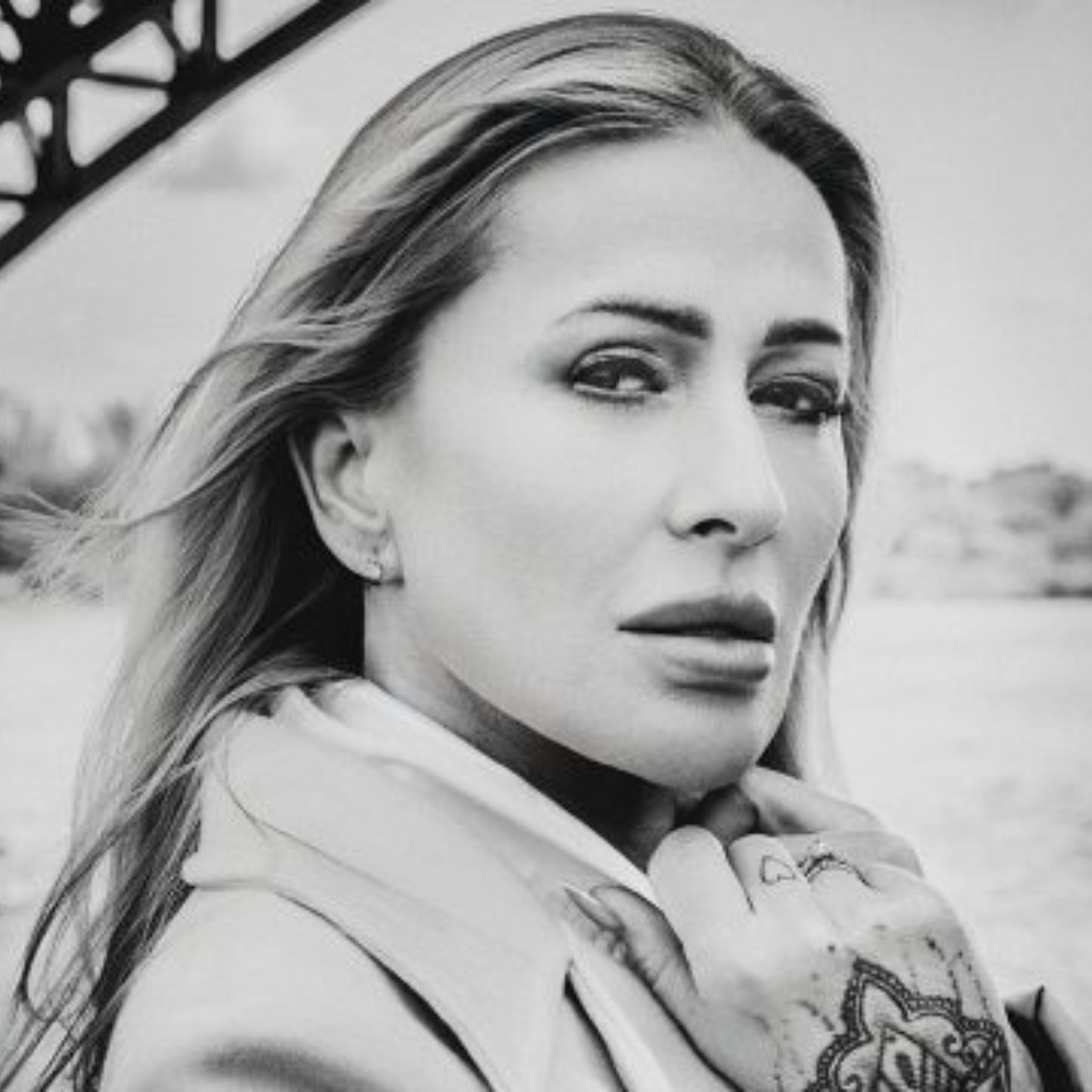Sylwia Peretti, Viva! 11/2026