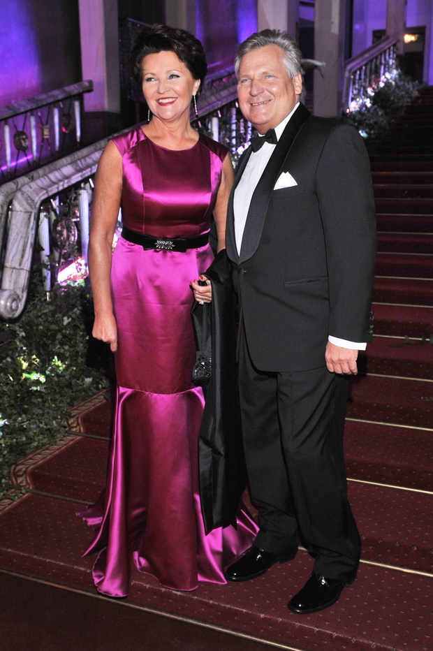 akpa20100904_tvn_bal_en_5722