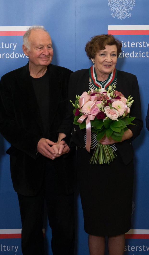 Warszawa. 18.10.2017 Wręczenie medalu Gloria Artis. Ewa Dałkowska, Tomasz Miernowski