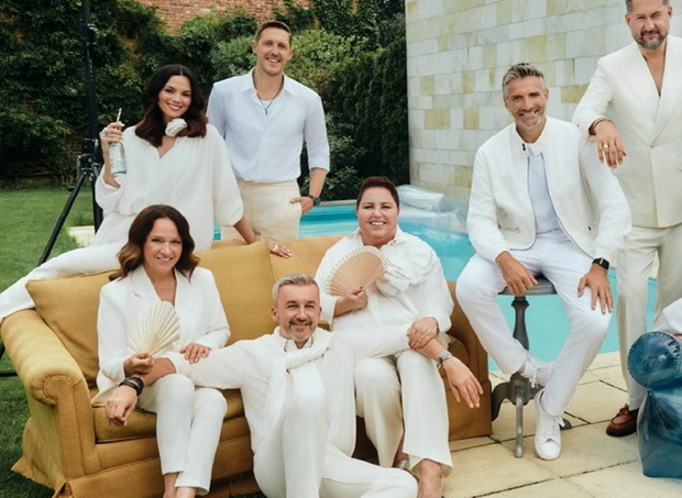 Siedzą: Ewa Drzyzga, Krzysztof Skórzyński, Dorota Wellman, Sandra Hajduk-Popińska. Stoją: Paulina Krupińska-Karpiel, Damian Michałowski, Maciej Dowbor i Marcin Prokop, Viva! 17/2025