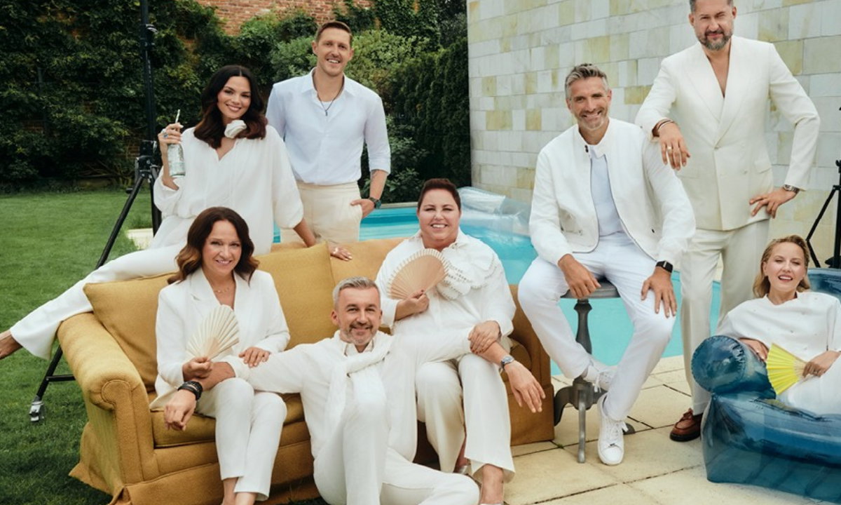 Siedzą: Ewa Drzyzga, Krzysztof Skórzyński, Dorota Wellman, Sandra Hajduk-Popińska. Stoją: Paulina Krupińska-Karpiel, Damian Michałowski, Maciej Dowbor i Marcin Prokop, Viva! 17/2025