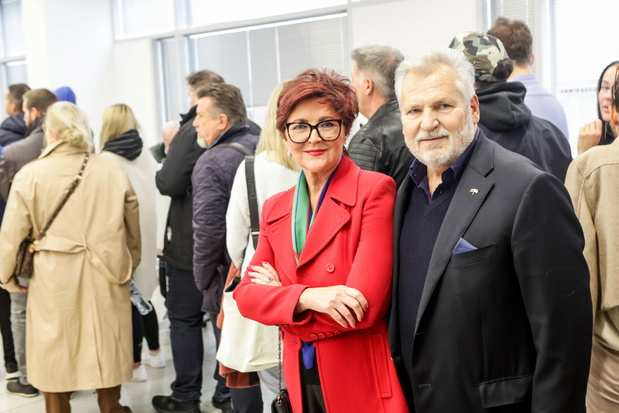 15.10.2023 Warszawa Wybory parlamentarne Jolanta Kwaśniewska, Aleksander Kwaśniewski