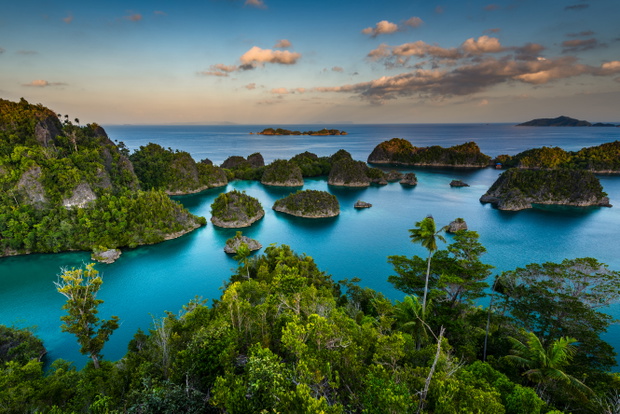 Zachód słońca nad Raja Ampat