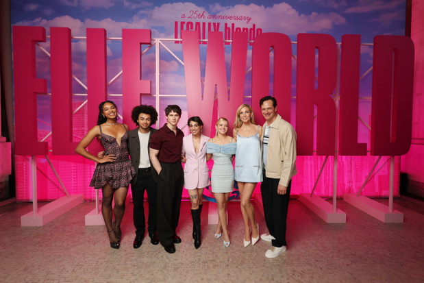 Chandler Kinney, Zac Looker, Jacob Moskovitz, Gabrielle Policano, Lexi Minetree, June Diane Raphael i Tom Everett Scott na wydarzeniu z okazji 25-lecia "Legalnej blondynki" - 20.06.2026, Nowy Jork, USA.