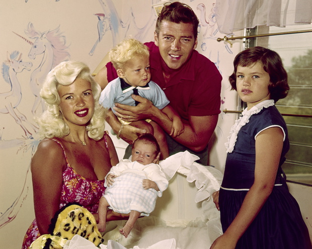 Jayne Mansfield z rodziną