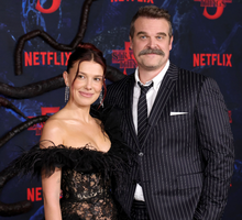 Millie Bobby Brown i David Harbour na premierze 5. sezonuserialu "Stranger Things" - 6.11.2025, Los Angeles, USA