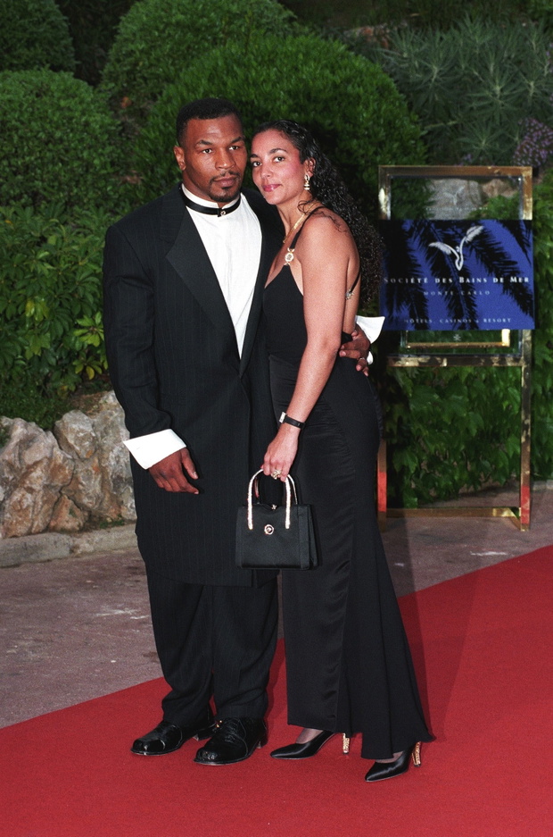 The Mtv Music Awards In Monaco City, Monaco On May 06, 1998.