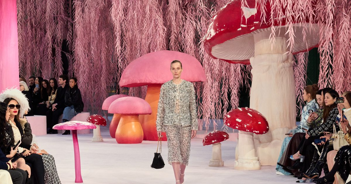 Chanel-HC-atm-S26-004-d21c74f.jpg?resize=1200%2C630