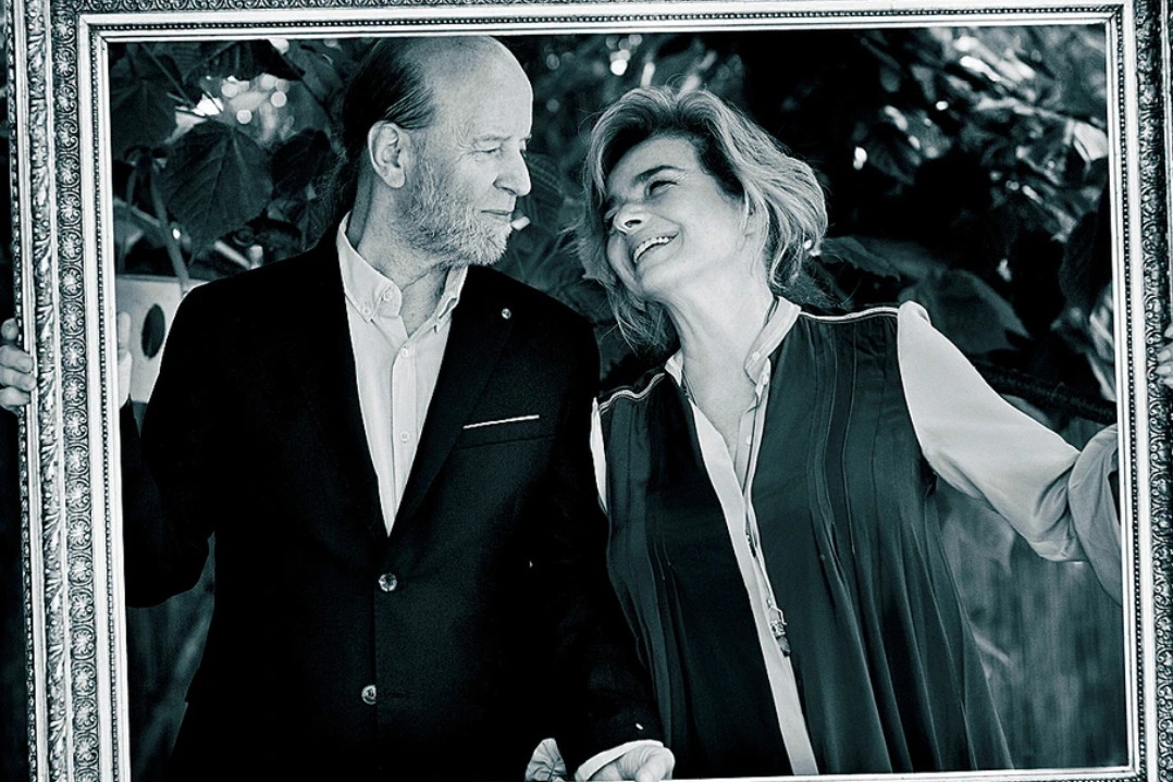 jamniki nowe (41) Katarzyna Grochola i Stanisław Bartosik w sesji VIVY! 2019 r.
