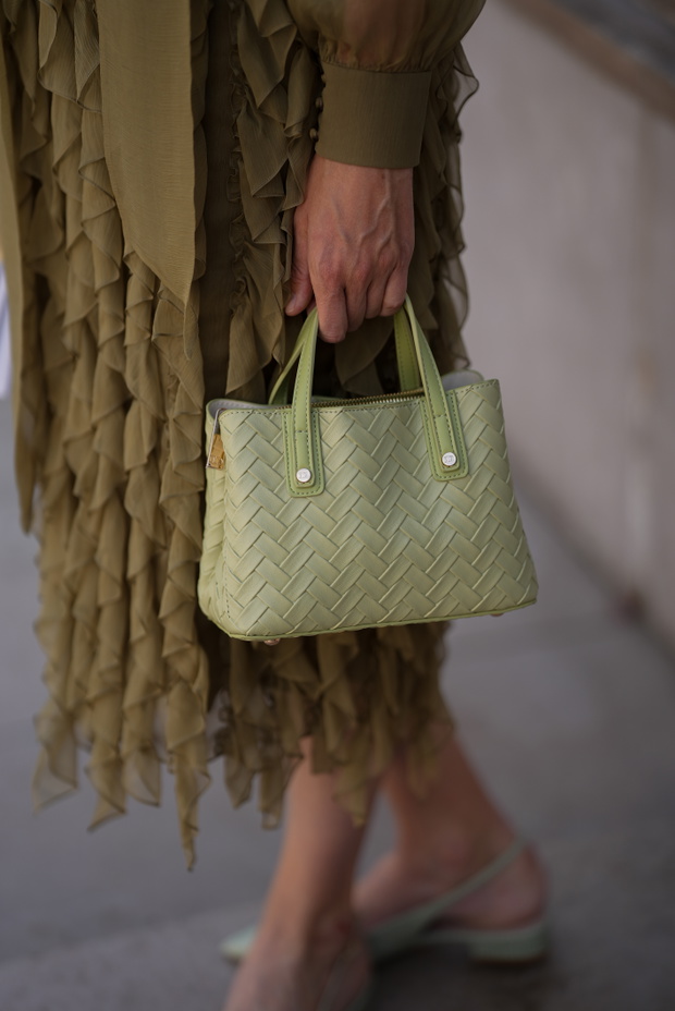 Street Style - Paris Fashion Week - Haute Couture Fall/Winter 2026/2027 - Day 1