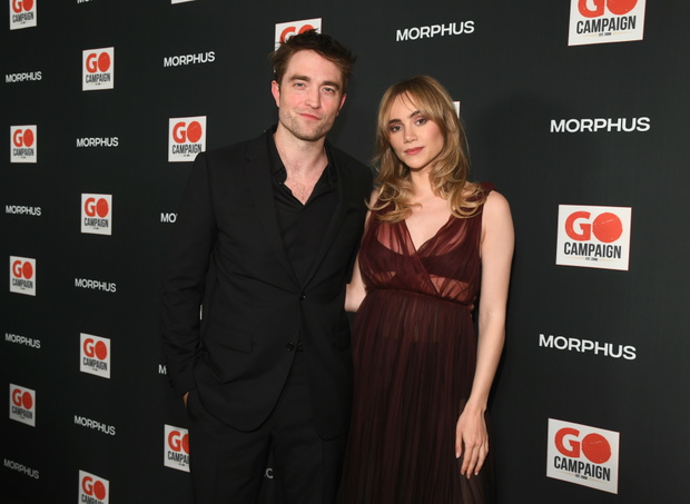 Suki Waterhouse, Robert Pattinson