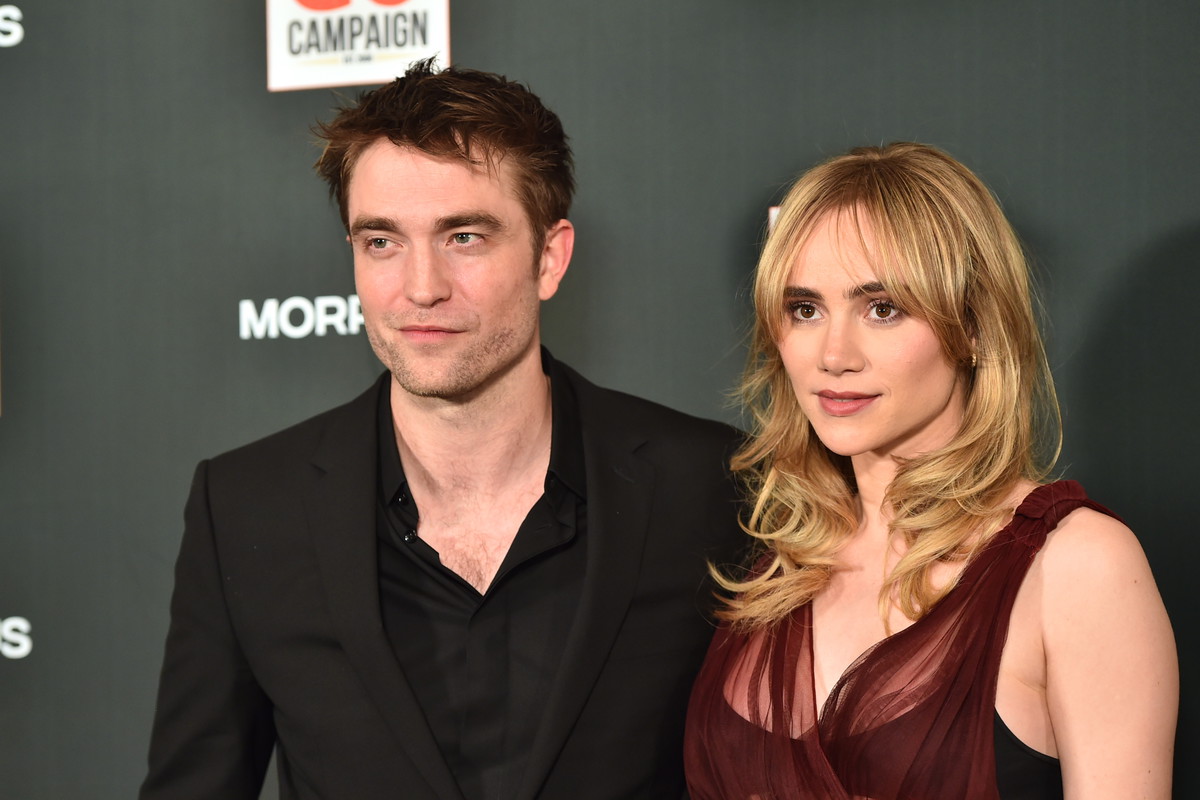 Suki Waterhouse, Robert Pattinson
