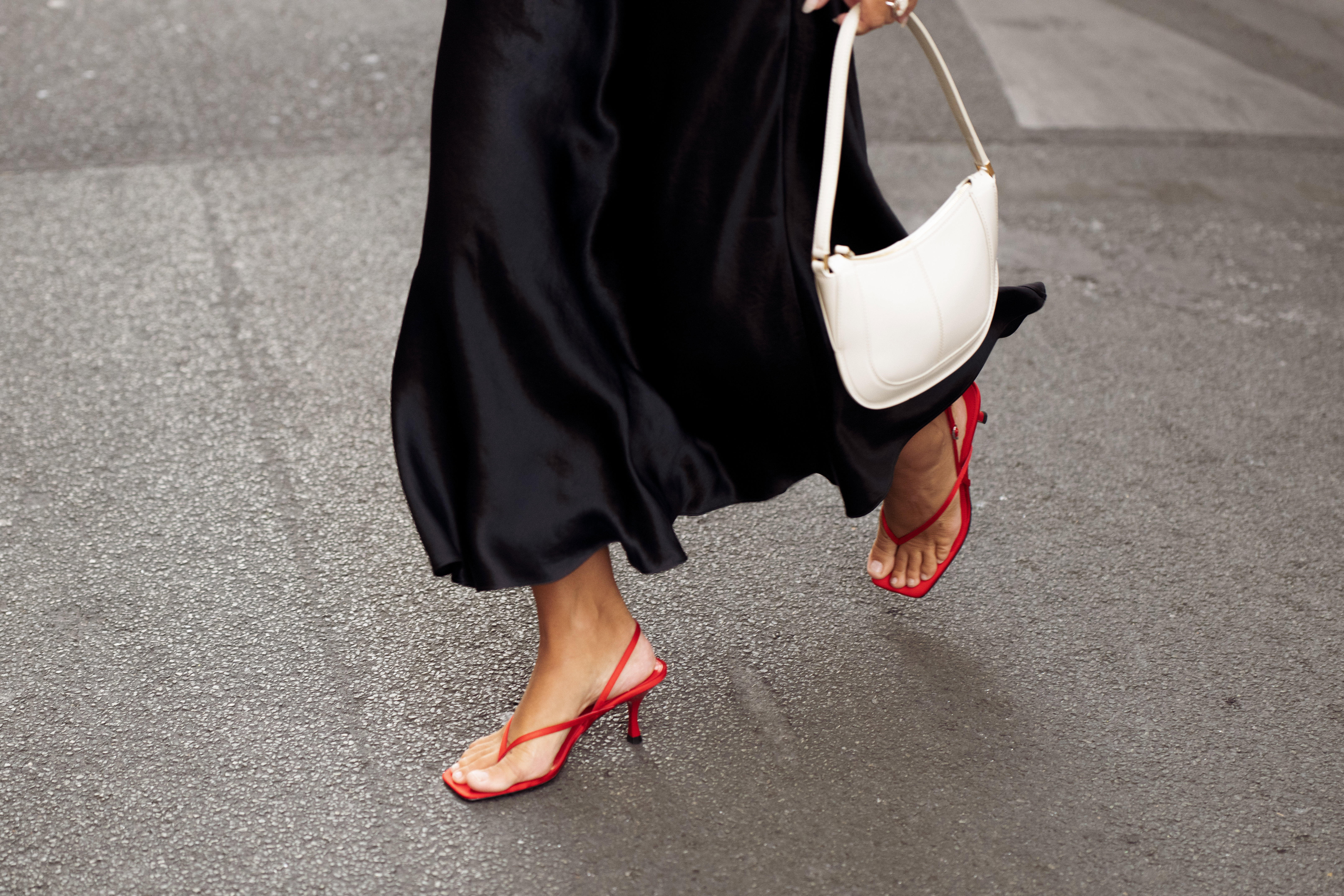 Street Style - Paris Fashion Week - Haute Couture Fall/Winter 2026/2027 - Day 1