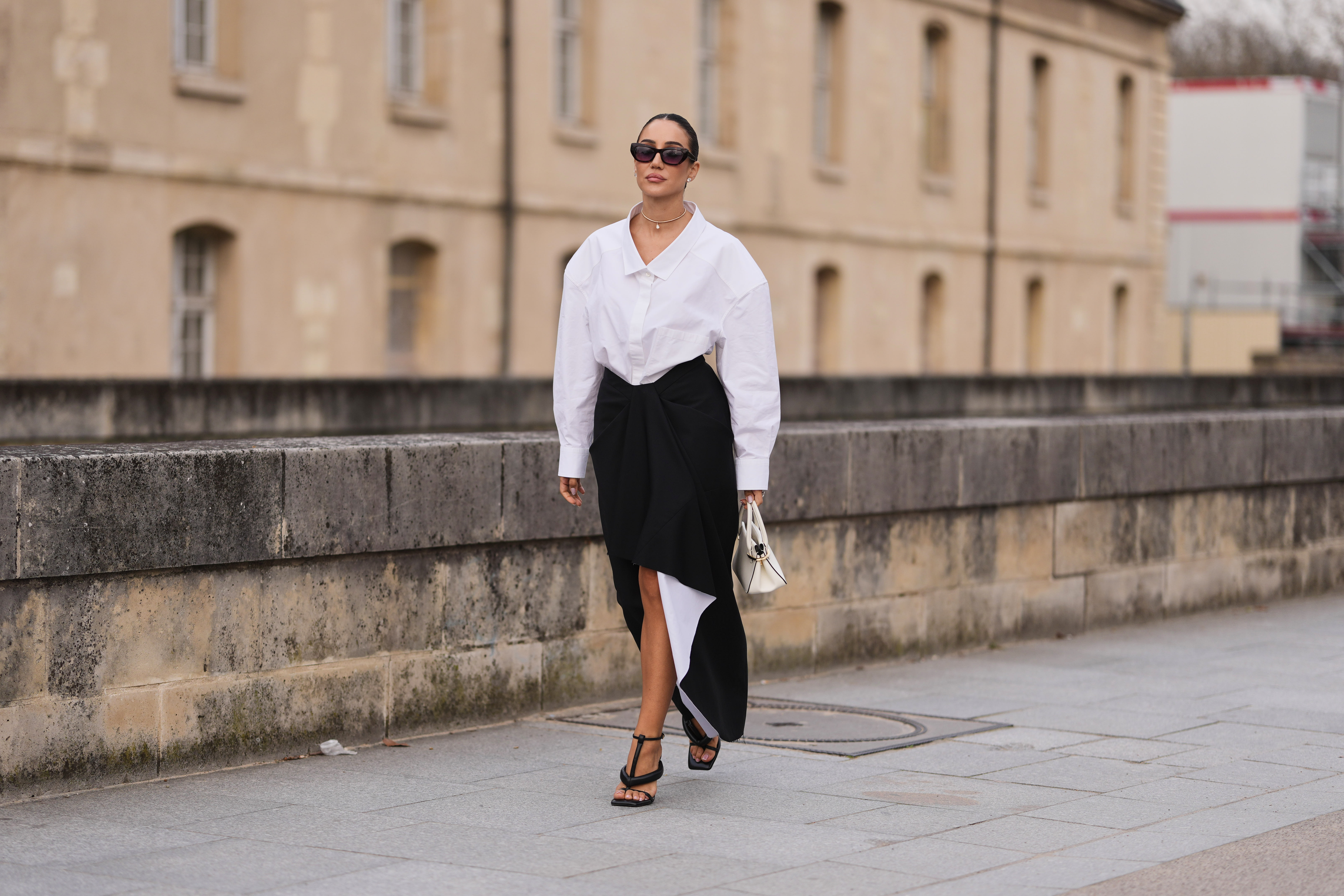 Street Style - Paris Fashion Week - Womenswear Fall/Winter 2026/2027 - Day 5