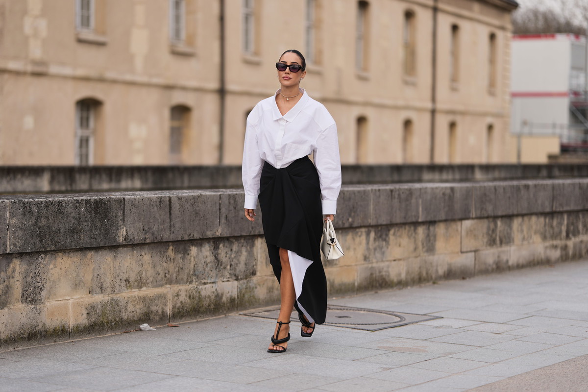 Street Style - Paris Fashion Week - Womenswear Fall/Winter 2026/2027 - Day 5