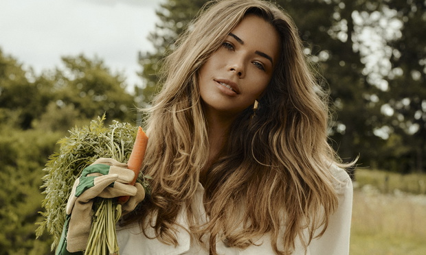 Sandra Kubicka, Viva! 15/2026