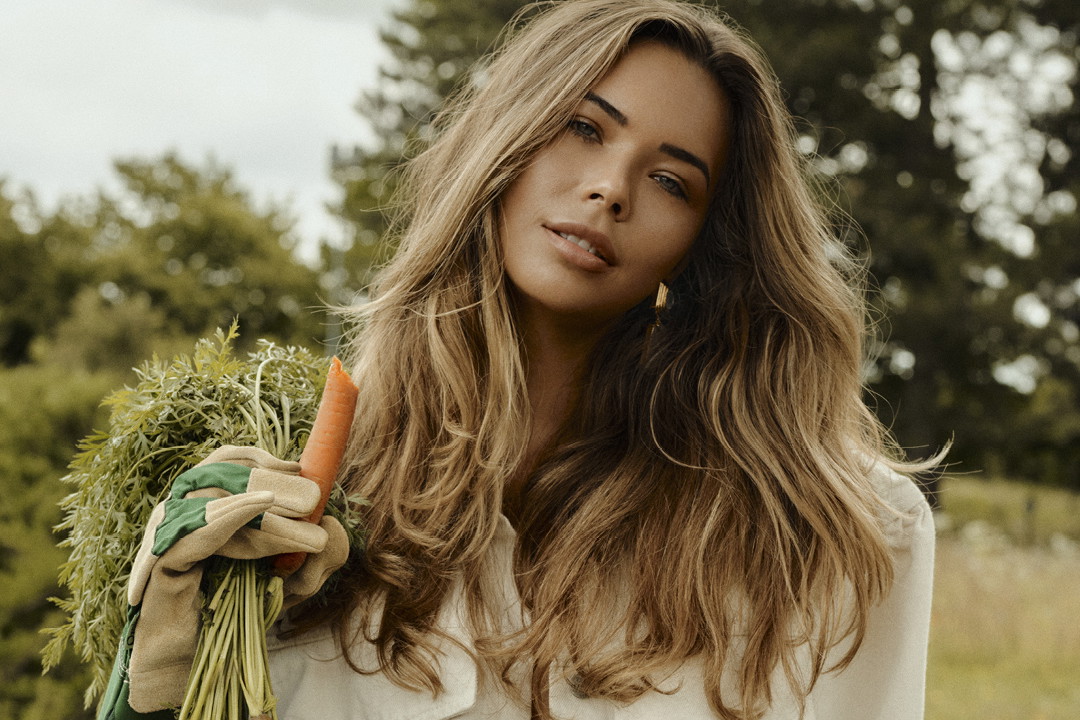 Sandra Kubicka, Viva! 15/2026