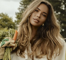 Sandra Kubicka, Viva! 15/2026