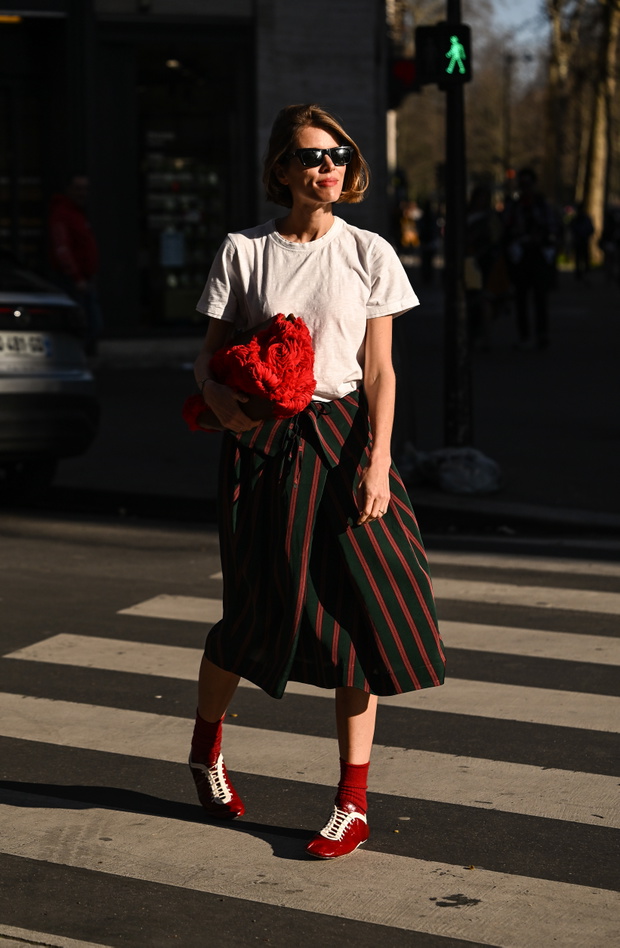 Street Style - Paris Fashion Week - Womenswear Fall/Winter 2026/2027 - Day 3