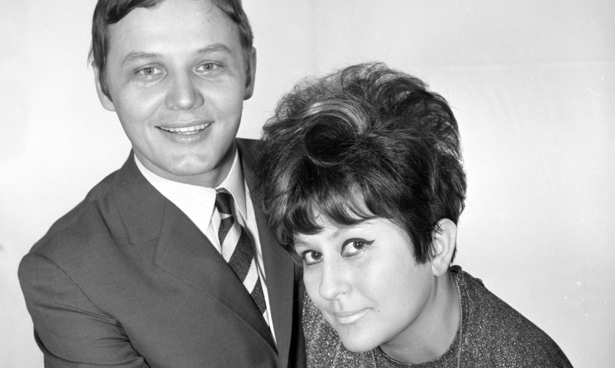 jamniki nowe (37) Warszawa, 1960. Danuta Rinn i Bogdan Czyzewski