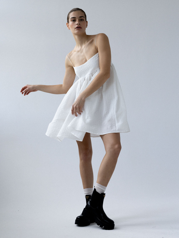 krotka-sukienka-MEO-off-white_04