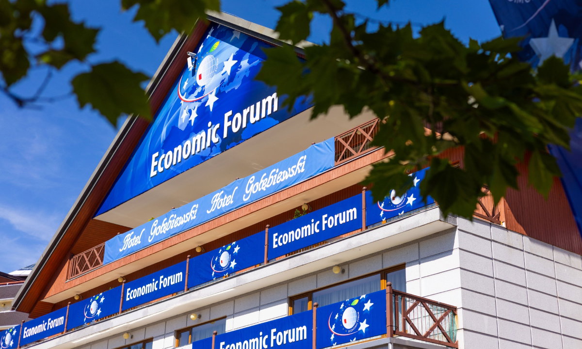 EK