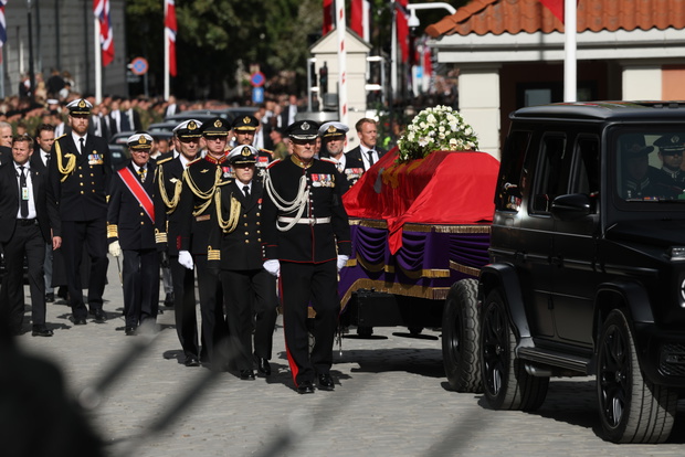 Kondukt żałobny, pogrzeb Haralda V