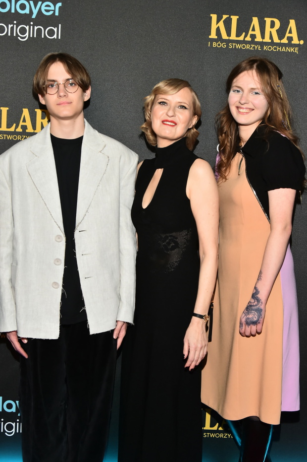 Izabela Kuna, Nadia Kurzelewska, Stanislaw Modzelewski