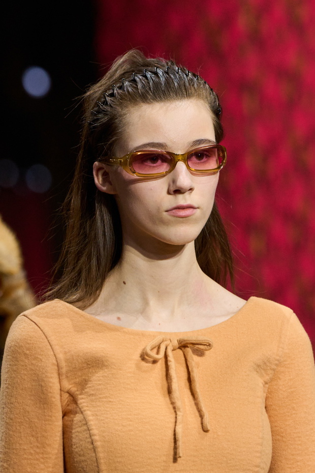 Miu Miu clp F26 010