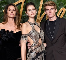 Rande Gerber, Cindy Crawford, Kaia Gerber i Presley Gerbe
