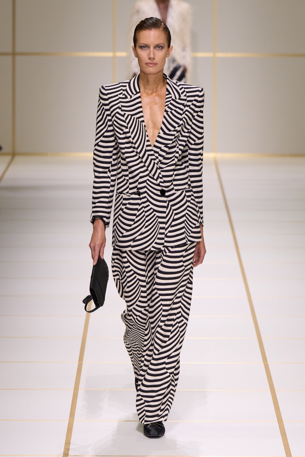 Giorgio Armani S27 009