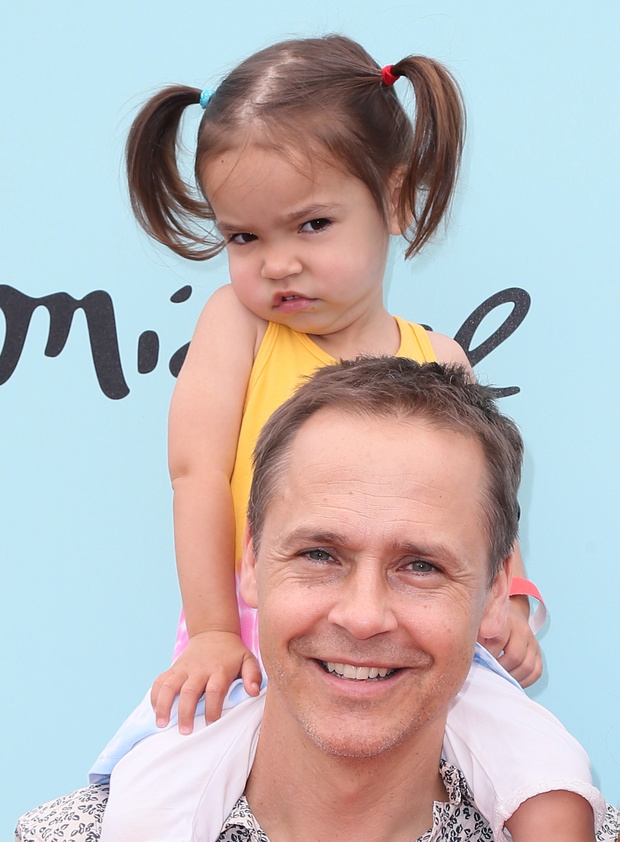 Chad Lowe, Fiona Lowe