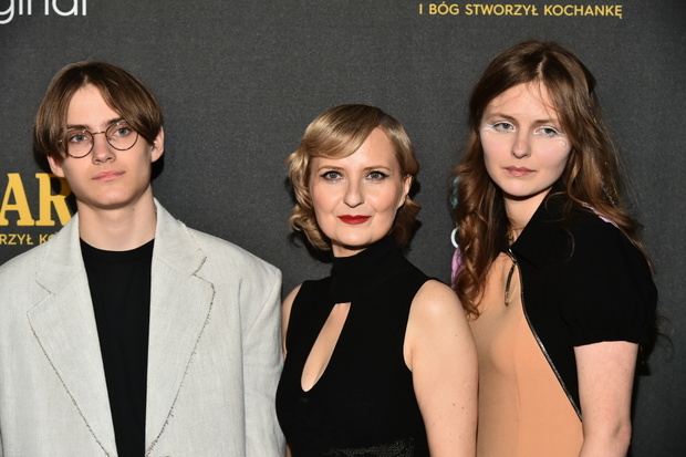 Izabela Kuna, Nadia Kurzelewska, Stanislaw Modzelewski
