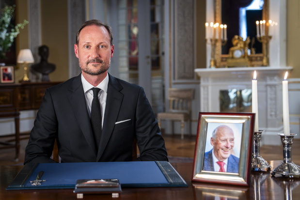 król Haakon podczas pierwszego przemówienia do narodu